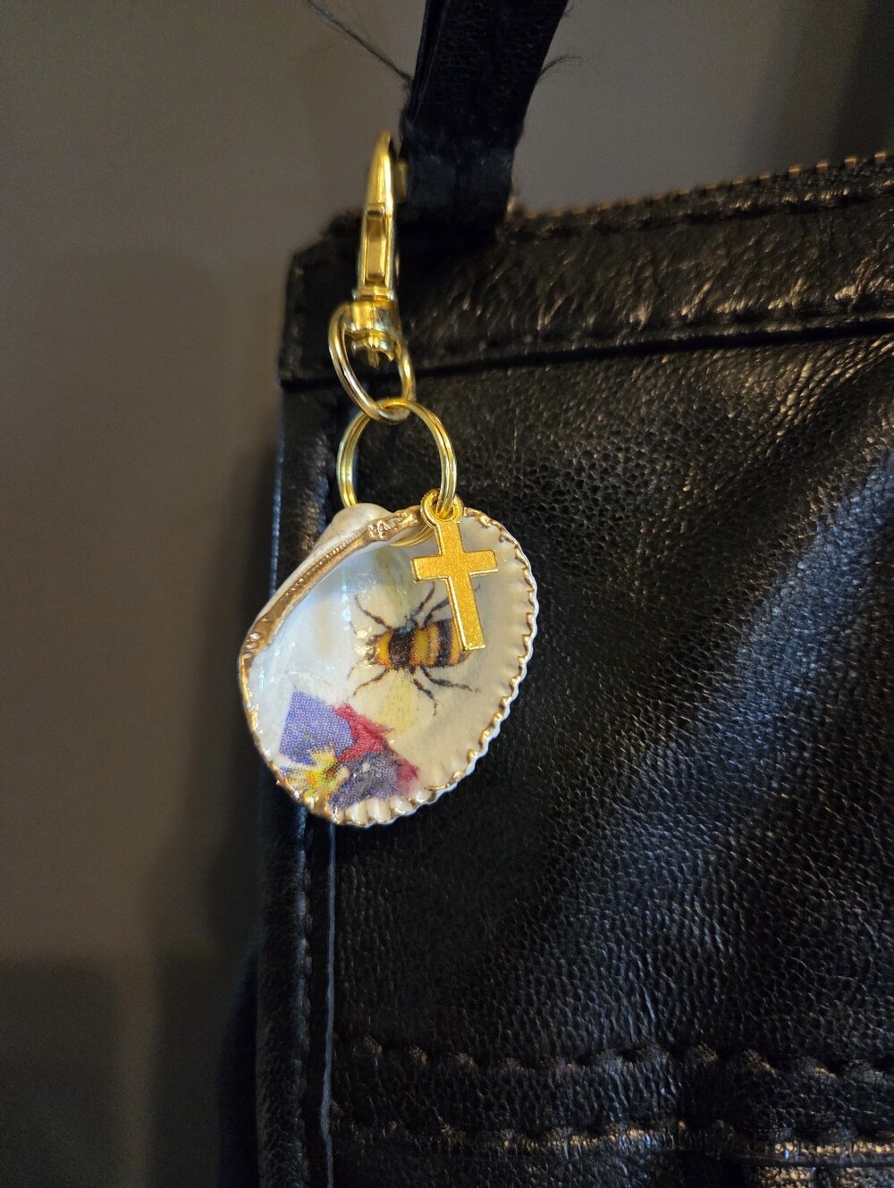 Key And Purse Charms/Wedding Favors Etc. With A Touch Of Floral And Bee Design